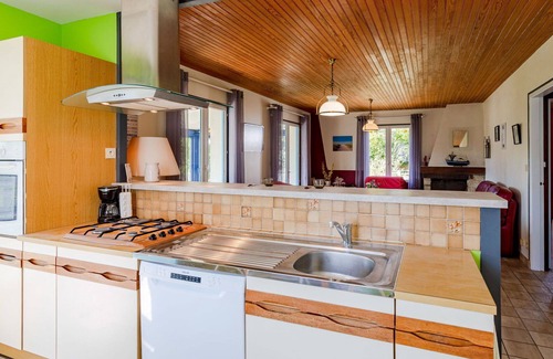 Saint-Germain-sur-Ay Maison | Belle maison de vacances privée pour 4 personnes avec WIFI, TV, terrasse et animaux admis