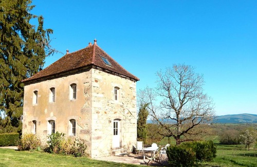 La Grande-Verriere Maison | Belle maison de vacances privée pour 6 personnes avec WIFI, TV, terrasse et animaux admis