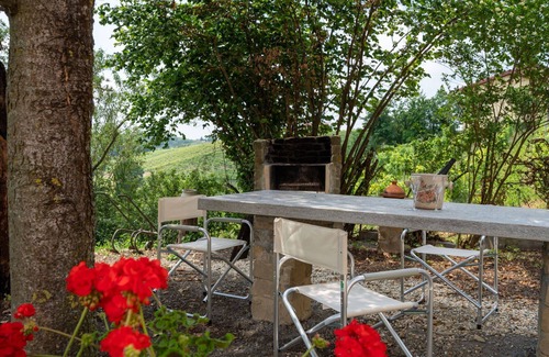 Castel Rocchero Maison | Magnifique maison de vacances privée pour 6 personnes avec WIFI, TV et patio