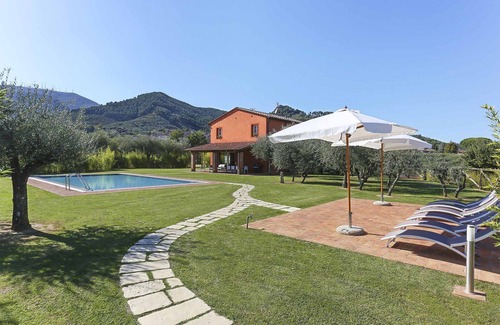 Colle di Compito Villa | Maison de vacances privée avec climatisation, piscine privée, WIFI, TV, véranda, près de Lucques