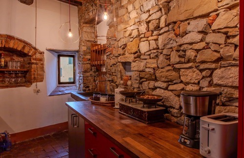 Pergine Valdarno Maison | Maison de vacances privée avec climatisation, WIFI, TV, patio, parking, près de Arezzo