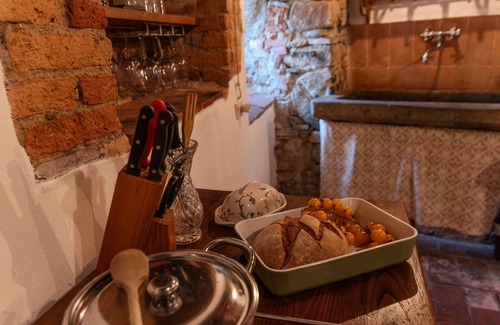 Pergine Valdarno Maison | Maison de vacances privée avec climatisation, WIFI, TV, patio, parking, près de Arezzo