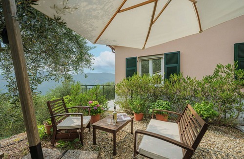 Sestri Levante Maison | Merveilleuse maison de vacances privée pour 4 personnes avec WIFI, climatisation, TV et patio