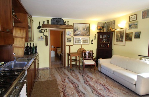 San Bernardino Maison | Belle maison de vacances privée avec climatisation, piscine privée, WIFI, TV, patio, animaux admis
