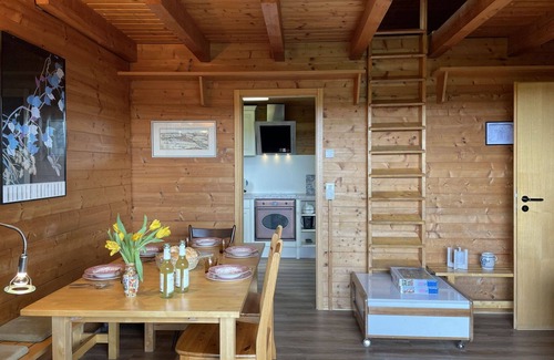 Illmensee Maison | Belle maison de vacances privée avec WIFI, TV, terrasse, vue panoramique et parking