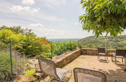 Lagleygeolle Villa | Magnifique maison de vacances privée avec WIFI, TV, patio, animaux admis et vue panoramique