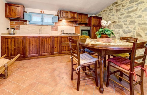 Fratticciola Villa | Magnifique maison de vacances privée avec bain à remous, WIFI, climatisation, piscine privée