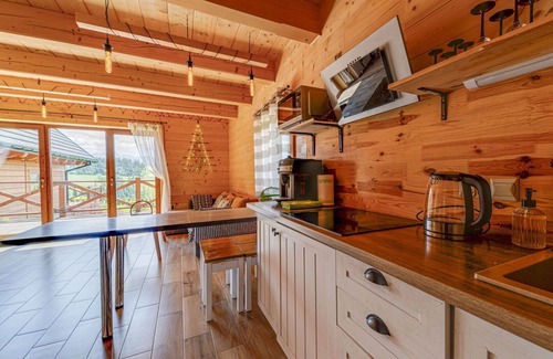 Czarny Dunajec Maison | Wonderful private villa for 7 people with WIFI, TV, patio, pets allowed and parking