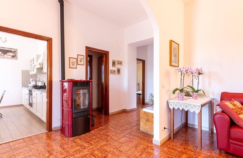 Pitigliano Maison | Belle maison de vacances privée avec climatisation, WIFI, TV, patio, animaux admis et parking