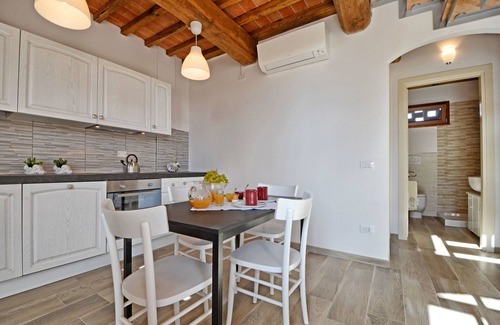 San Miniato Villa | Belle maison de vacances privée avec climatisation, WIFI, piscine privée, TV, vue panoramique