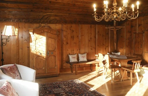 Fliess Maison | Magnifique maison de vacances privée pour 10 personnes avec WIFI, TV et parking