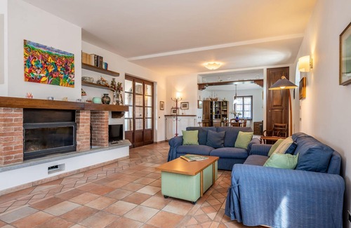Basaluzzo Villa | Maison de vacances privée avec bain à remous, WIFI, piscine privée, TV, patio, vue panoramique