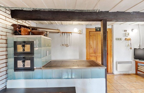 Kamen Villa | Belle maison de vacances privée pour 6 personnes avec WIFI, piscine privée, TV, patio et parking
