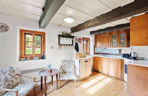 Kamen Villa | Belle maison de vacances privée pour 6 personnes avec WIFI, piscine privée, TV, patio et parking