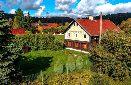 Kamen Villa | Belle maison de vacances privée pour 6 personnes avec WIFI, piscine privée, TV, patio et parking