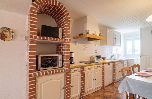 Berneuil Villa | Belle maison de vacances privée pour 4 personnes avec WIFI, TV, terrasse et animaux admis