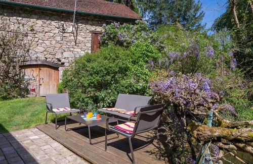 Teyssieu Maison | Merveilleuse maison de vacances privée pour 4 personnes avec TV, terrasse et animaux admis