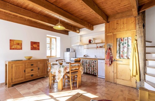 Verfeuil Maison | Belle maison de vacances privée pour 4 personnes avec terrasse et animaux admis