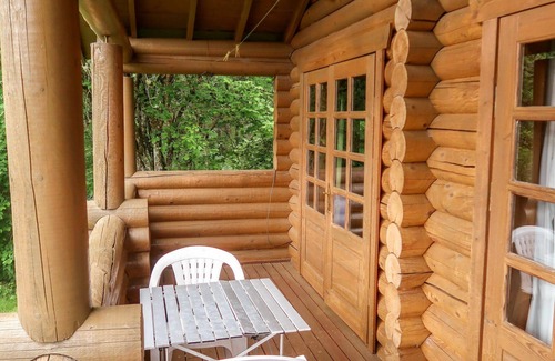 Glen Urquhart Maison | Merveilleuse maison de vacances privée pour 4 personnes avec TV, animaux admis et parking