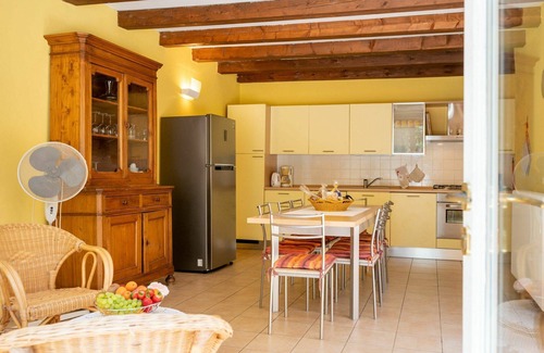 La Morra Villa | Magnifique maison de vacances privée pour 8 personnes avec piscine privée, WIFI, TV et patio