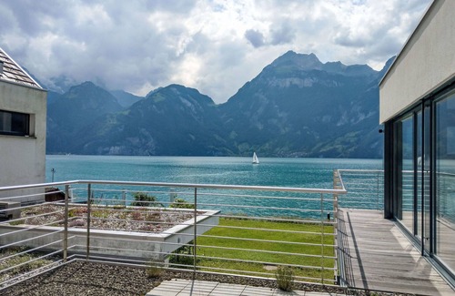Ruetli Maison | Belle maison de vacances privée pour 10 personnes avec WIFI, TV, patio et animaux admis