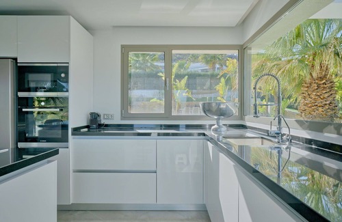 Benitachell Villa | Maison de vacances privée avec climatisation, WIFI, piscine privée, bain à remous, TV, patio