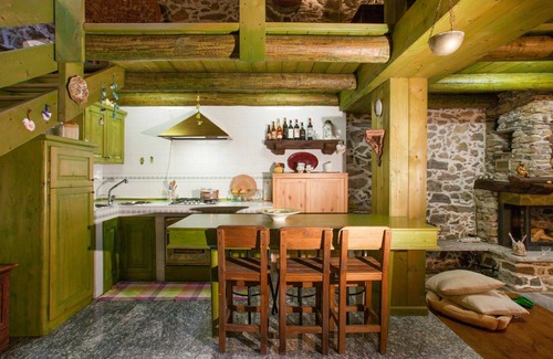 Dazio Maison | Magnifique maison de vacances privée avec bain à remous, WIFI, terrasse, animaux admis et parking