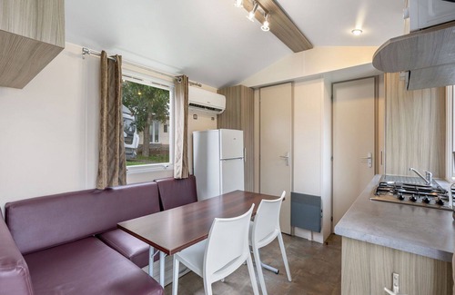 Dolni Chabry Maison | Merveilleuse maison de vacances privée avec piscine, WIFI, climatisation, terrasse et animaux admis