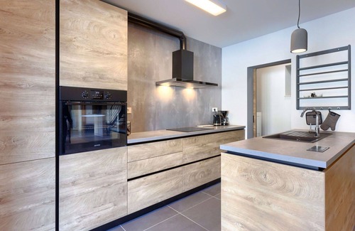 Groznjan Maison | Maison de vacances privée avec bain à remous, WIFI, piscine privée, climatisation, TV, terrasse