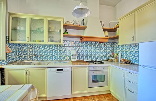 Bucine Villa | Belle maison de vacances privée avec piscine privée, WIFI, TV, balcon et vue panoramique