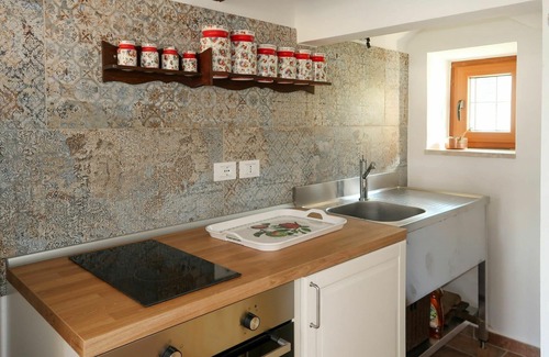 Piea Maison | Magnifique maison de vacances privée avec WIFI, climatisation, TV, patio, animaux admis, parking