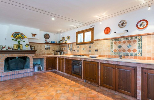 Cecina Maison | Maison de vacances privée avec piscine privée, climatisation, bain à remous, WIFI, TV, patio