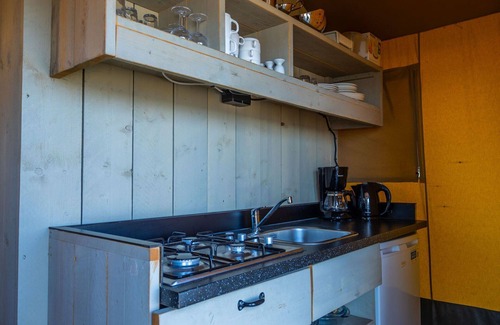 Biddinghuizen Maison | Belle maison de vacances privée pour 4 personnes avec WIFI, piscine, TV et terrasse