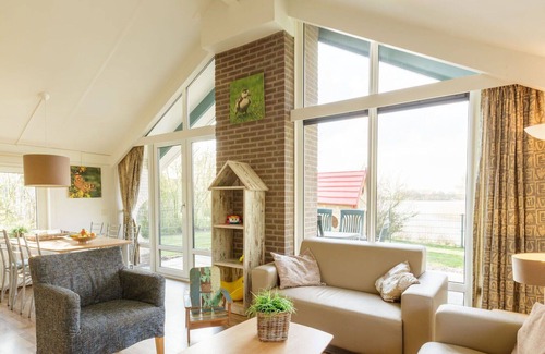 Municipality of Emmen Maison | Merveilleuse maison de vacances privée pour 6 personnes avec WIFI, piscine, TV et parking