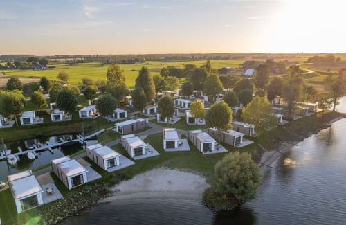Maurik Maison | Estupenda casa de vacaciones privada con WIFI, TV, terraza, mascotas permitida y aparcamiento