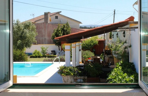 Coz Maison | Belle maison de vacances privée avec WIFI, piscine, climatisation, TV et parking