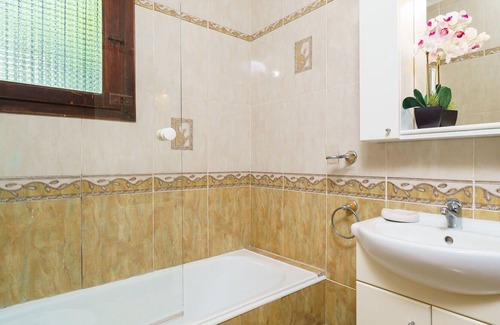 Arnella Maison | Wonderful private villa with private pool, WIFI, TV, patio, pets allowed, panoramic view and par...