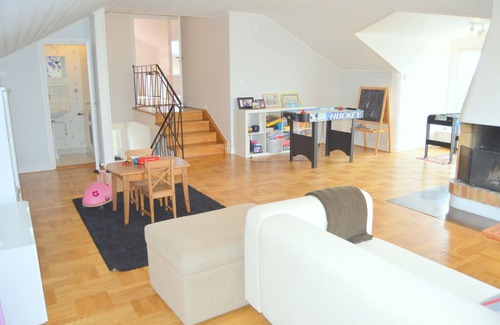 Stocksund Villa | Fantastique maison avec lac à 10 minutes de Stockholm Centre