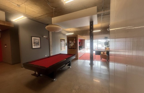 City Park West Appartement | Wonderful Studio in City Park West, pet friendly building.
