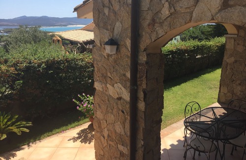 Porto Pino Appartement | Bel appartement dans une villa