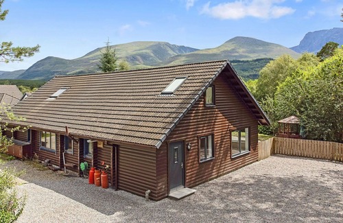 Torlundy Maison | Wonderful villa for 10 guests with WIFI and pets allowed