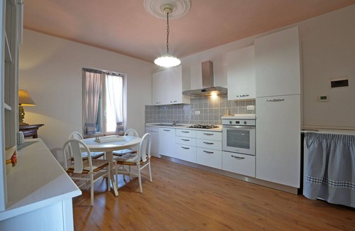 Aulla Villa | Maison de vacances avec WIFI, climatisation, TV, terrasse, animaux admis, près de La Spezia