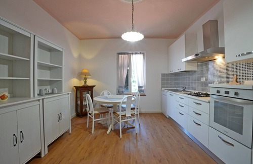 Aulla Villa | Maison de vacances avec WIFI, climatisation, TV, terrasse, animaux admis, près de La Spezia