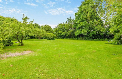 Horseheath Maison | Merveilleuse maison de vacances pour 12 personnes avec WIFI et animaux admis