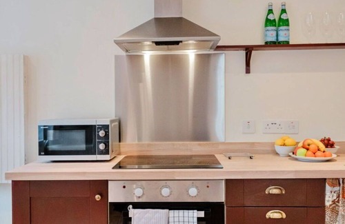 Painswick Maison | Wonderful villa for 2 guests with WIFI and pets allowed