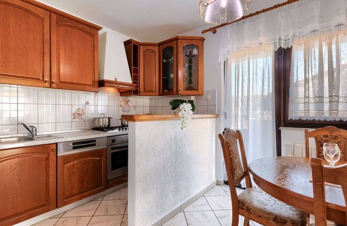 Sajini Maison | Belle maison de vacances pour 6 personnes avec climatisation, piscine privée, WIFI, TV et terrasse
