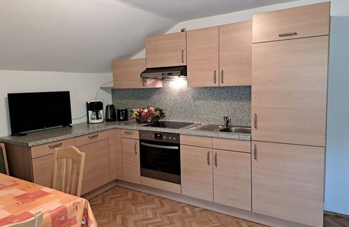 Hainzenberg Villa | Merveilleuse maison de vacances pour 7 personnes avec WIFI, TV, balcon et parking