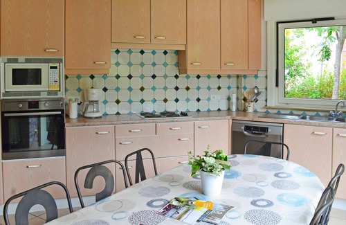 Le Bizet Maison | Merveilleuse maison de vacances pour 8 personnes avec TV, terrasse et animaux admis