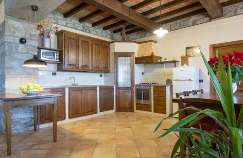 Caprignana Villa | Merveilleuse maison de vacances pour 8 personnes avec piscine privée, WIFI, TV et patio