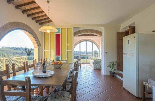 Scandicci Maison | Maison de vacances avec WIFI, piscine privée, TV, terrasse, animaux admis, vue panoramique